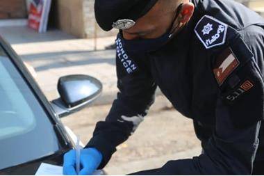 اغلاق مطعم في البلقاء لمخالفته أوامر الدفاع