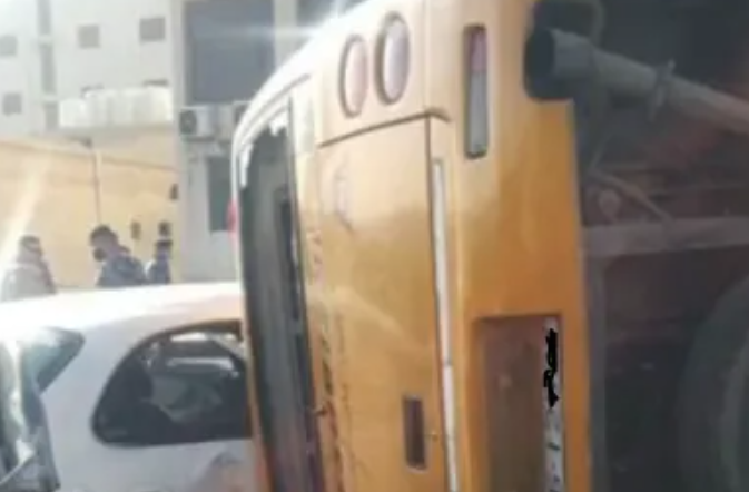 عاجل : وفاة بتدهور باص مدرسة في طبربور