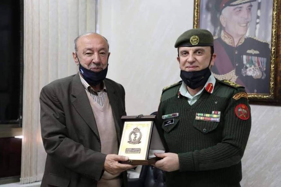 مدير عام الخدمات الطبية المليكة يلتقي تجمع البلقاء للمتقاعدين العسكريين..صور