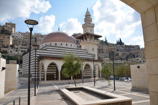 Mosques to open for Friday prayer between 11:40am and 12:40pm