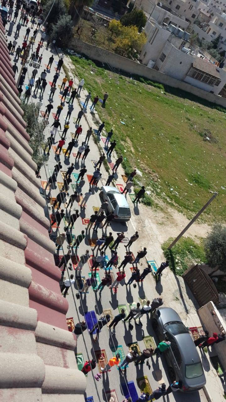 نيروز ترصد التزام مصلين  محافظة اربد بشروط السلامة العامة  أثناء تأدية صلاة الجمعة