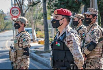 القوات المسلحة تنتشر على مداخل ومخارج محافظات المملكة
