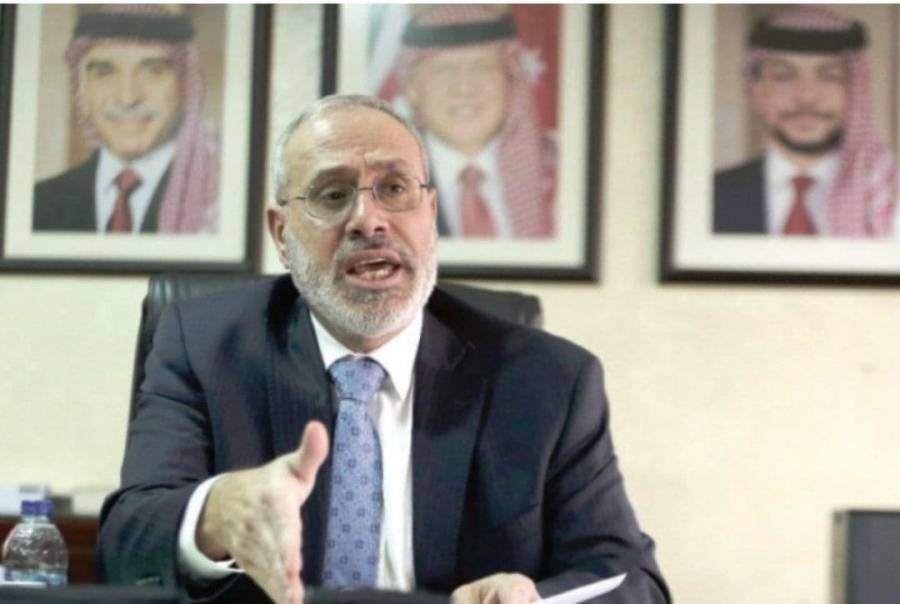 بدء متابعة إلتزام المؤسسات الحكومية باستخدام الحد الأدنى من الموظفين