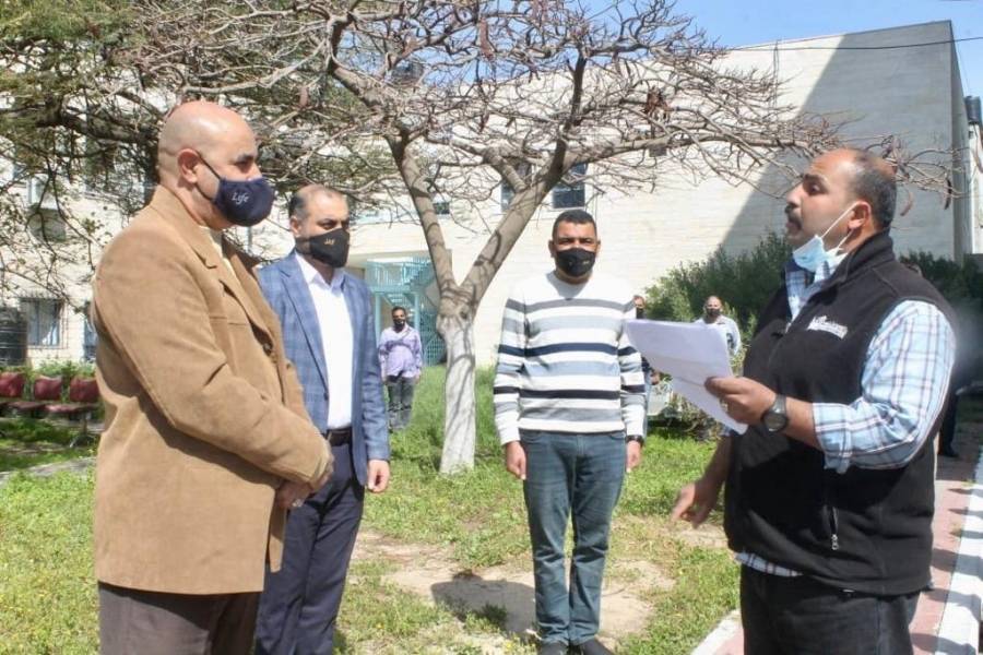 مدير العمليات الحربية يزور المستشفى الميداني الأردني غزة ٦٥