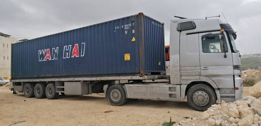 الجمارك تحبط تهريب حاوية سعة ٤٠ قدم... صور