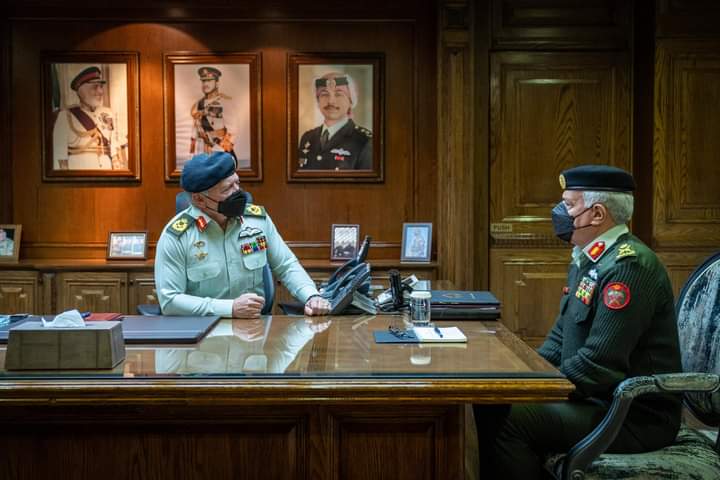 المهندسين تهنئ قائد البلاد والوطن بذكرى تعريب قيادة  الجيش