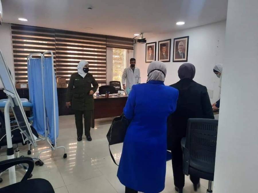 حملة طبية  للمتقاعدات العسكريات في المركز الوطني للعناية بصحة المرأة