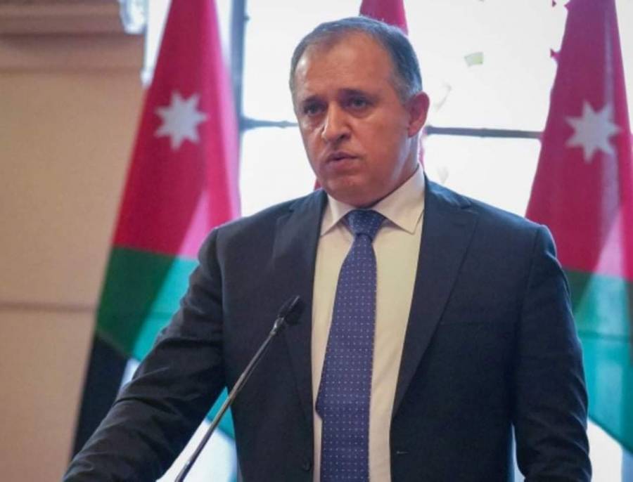 عاجل | صدرت الإرادة الملكية السامية بالموافقة على قبول استقالة  الدكتور معن القطامين