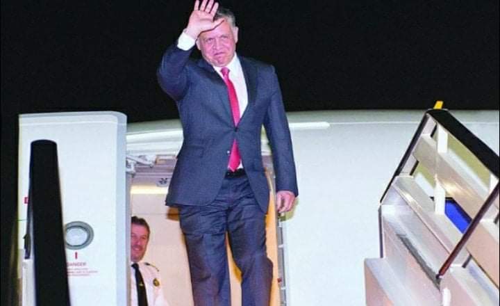 الملك يغادر أرض الوطن متوجها إلى السعودية