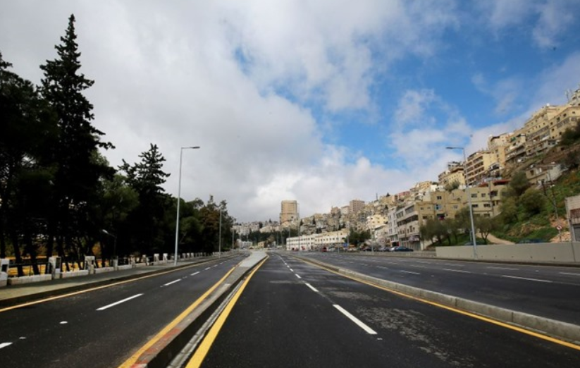 عاجل : الحكومة: خبراء من الخارج ينصحون بإغلاق الأردن كاملاً و 3 قرارات تتحكم بفرض الحظر .. تفاصيل