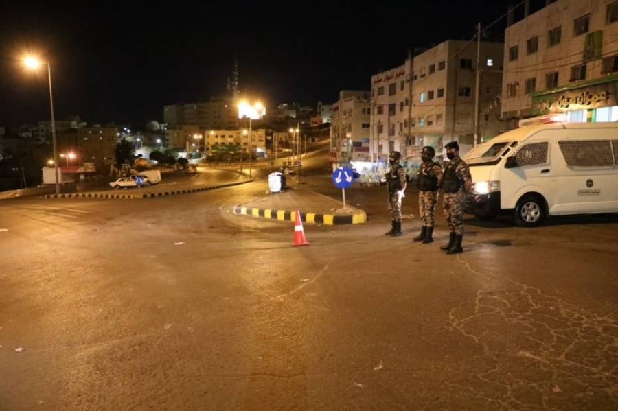 الحظر الشامل اليوم يبدأ الساعة 10 ليلاً حتى 6 من صباح السبت .. ولا إقامة لصلاة الجمعة غداً