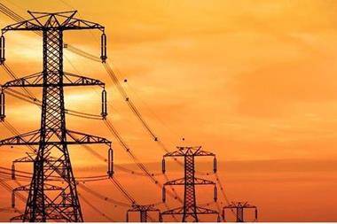 كهرباء معان تتعامل مع 64 عطلا سببتها الرياح الشديدة