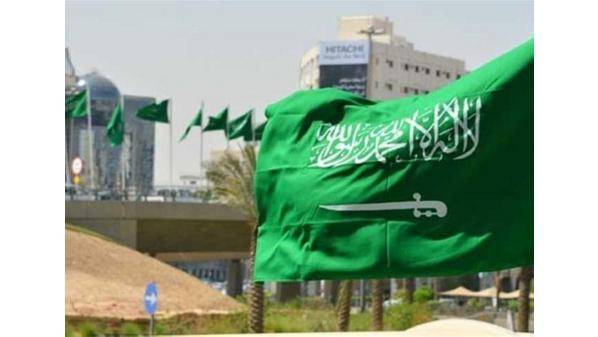 السعودية: إلغاء نظام الكفيل يدخل حيز التنفيذ