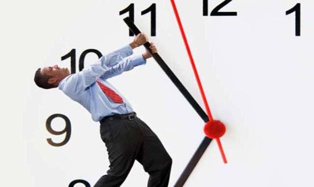 عاملون بالقطاع الخاص يعجزون عن تطبيق الحظر الليلي