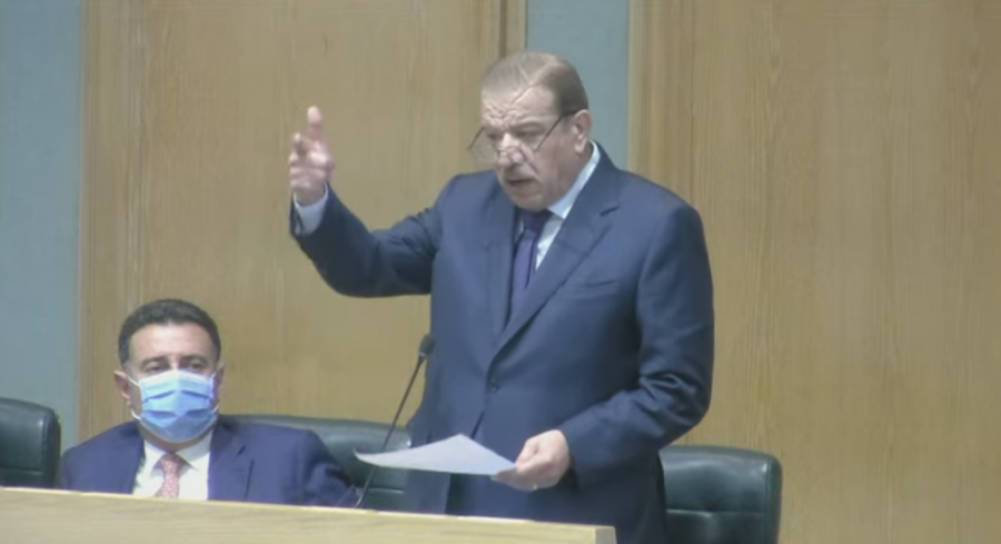 عاجل : الدغمي: يجب طرح الثقة بالحكومة كونها تحملت المسؤولية و الوزراء يتعاملون مع الأردنيين و كأن هناك حرب ضروس بينهم