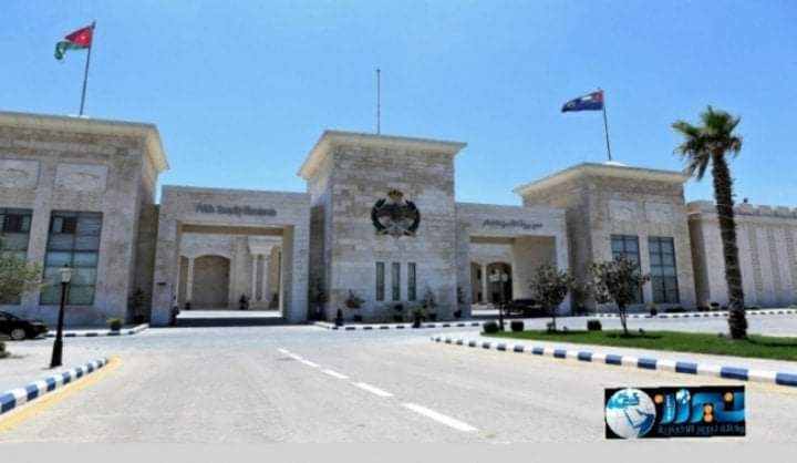 الأمن العام : كل ما ينشر حول إلغاء المخالفات المرتبطة بقانون الدفاع وسحب دفاتر المخالفات هو غير صحيح ومحض إشاعات .