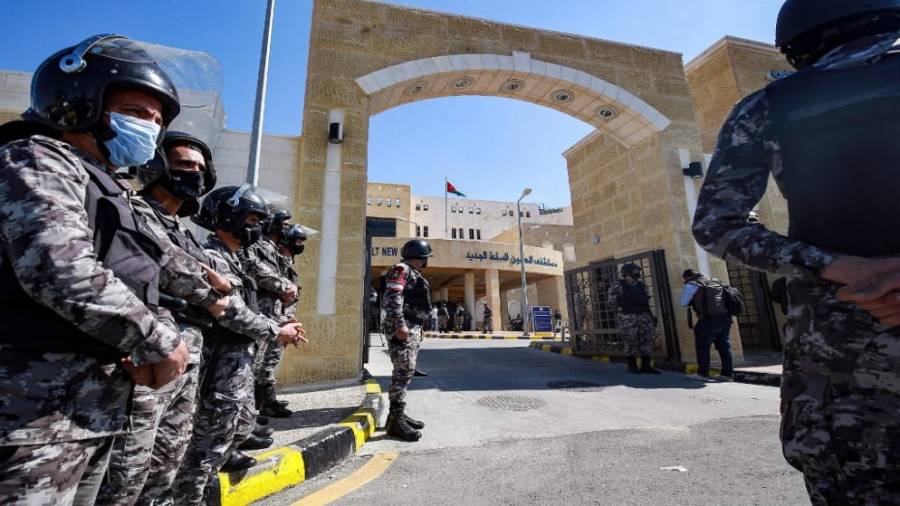 العبداللات : خطوات لعزل أقسام كورونا عن باقي المرضى