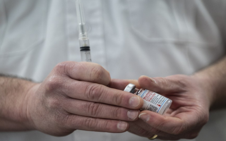 عاجل : تحذيرٌ من خطر يهدّد الإنتاج العالمي للقاحات بسبب ترامب .. تفاصيل