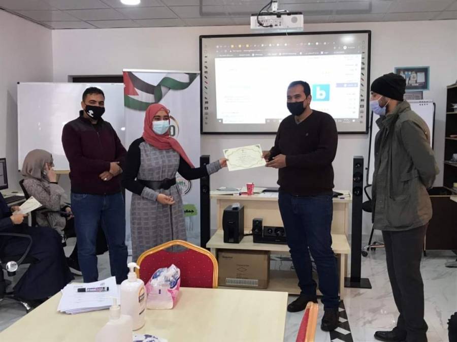 التكافل الخيرية|| تُخرّج الدورة الأولى للتدريب الرقمي لبناء قدرات الشباب