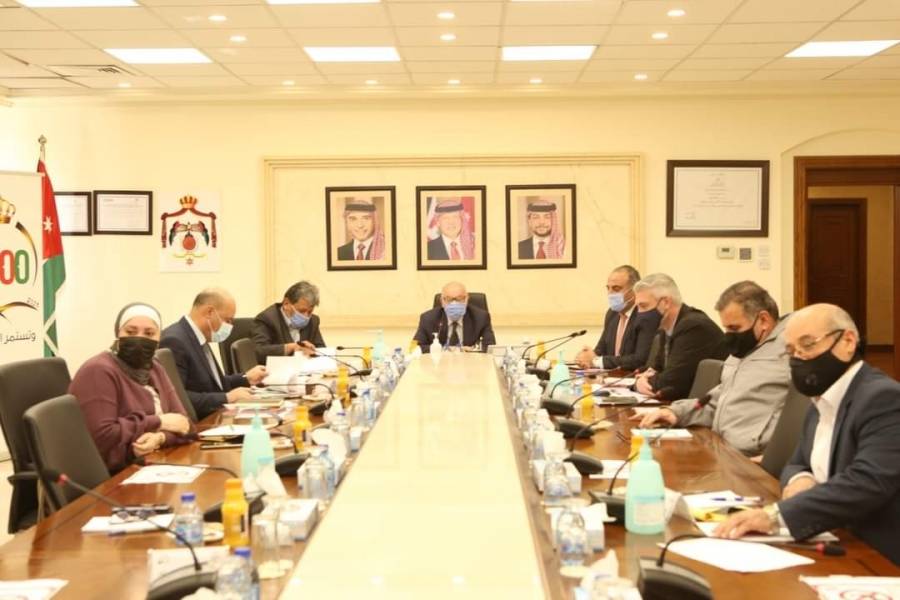 اجتماع لبحث سير العمل في مشروع الباص السريع