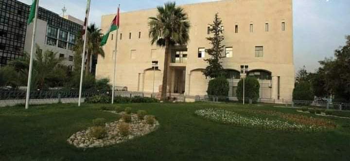 الأمانة تنذر 84 منشأة مخالفة لأوامر الدفاع