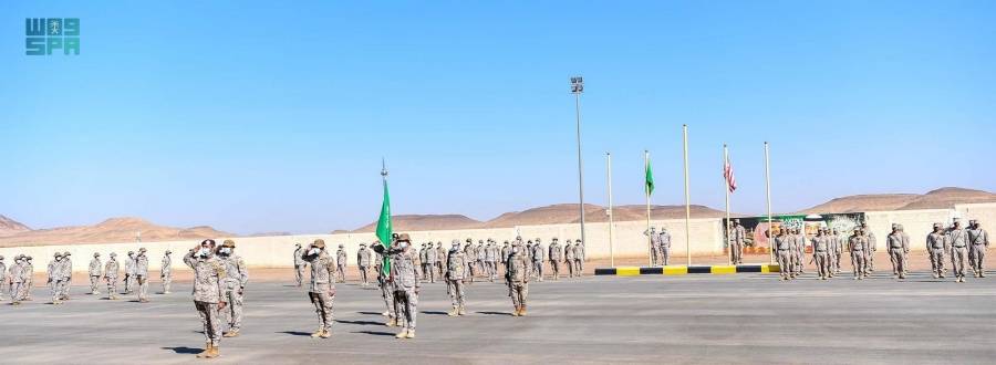 مناورات عسكرية بين القوات البرية السعودية والقوات الأمريكية