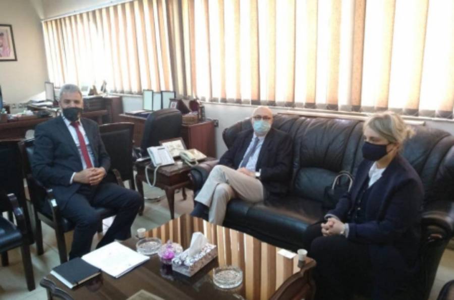 مدير دائرة الآثار العامة يلتقي السفير الجورجي