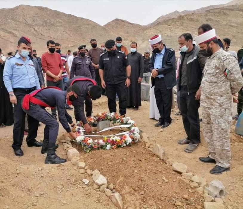 الأمن العام يشييع جثمان الملازم1 ثنيه سليمان سلامة السلامات