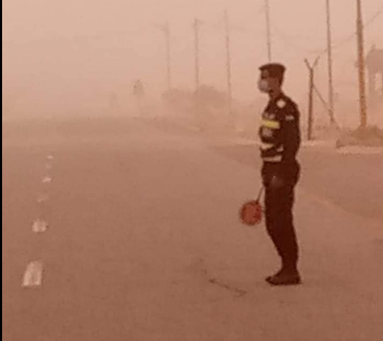 عاجل : الدوريات الخارجية: إغلاق طرق بسبب الغبار الكثيف وانعدام الرؤية أسماء