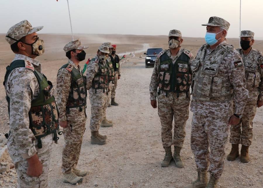 الحنيطي يُتابع تمرينًا في المنطقة العسكرية الوسطى