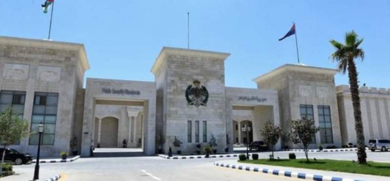 الأمن يوضح تفاصيل الاعتداء على شخص داخل مطعم بمأدبا