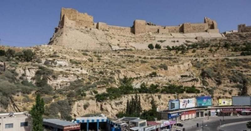 صحة الكرك تدعو المواطنين إلى أخذ لقاح كورونا