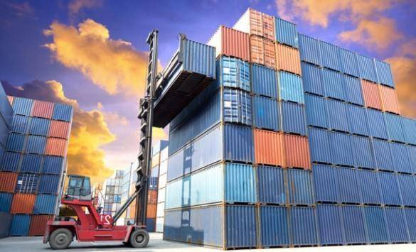 الجمارك تدعو للتخليص المسبق على البضائع