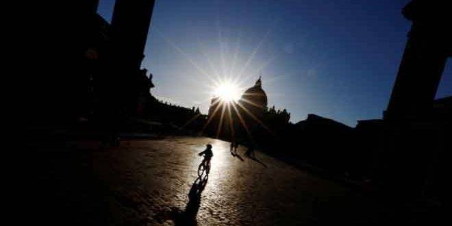 إيطاليا تسجل إصابات ووفيات جديدة بفيروس كورونا