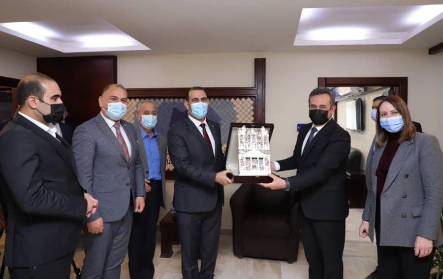 وزراء الصناعة والتخطيط في الأردن والعراق يطلعون على التطورات والحداثة في المركز الوطني للتعبئة والتغليف