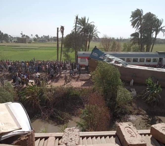 مصر تشيع جثامين  حادث  تصادم قطاري محافظة سوهاج