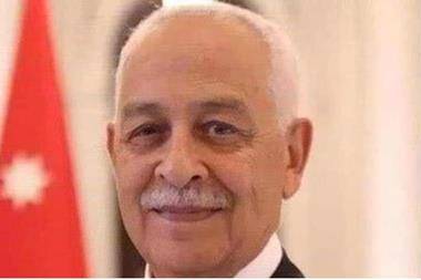 العيسوي ينقل تعازي الملك لقبيلة بني صخر الزبن