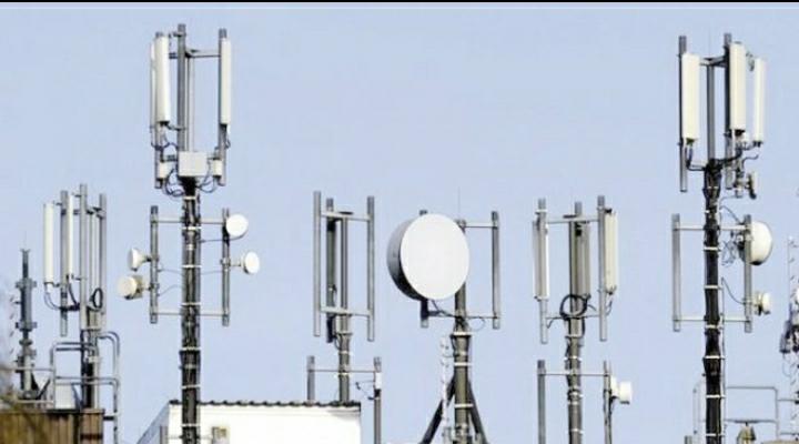 قاطني قضاء ام الرصاص يشكون لنيروز  تدني خدمة شبكة الاتصالات