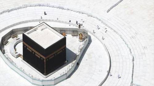 المسجد الحرام يلحق بالنبوي في صلاة التراويح