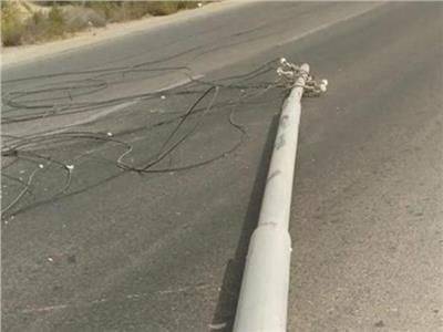 سقوط عامود للإنارة في الشارع العام بصويلح