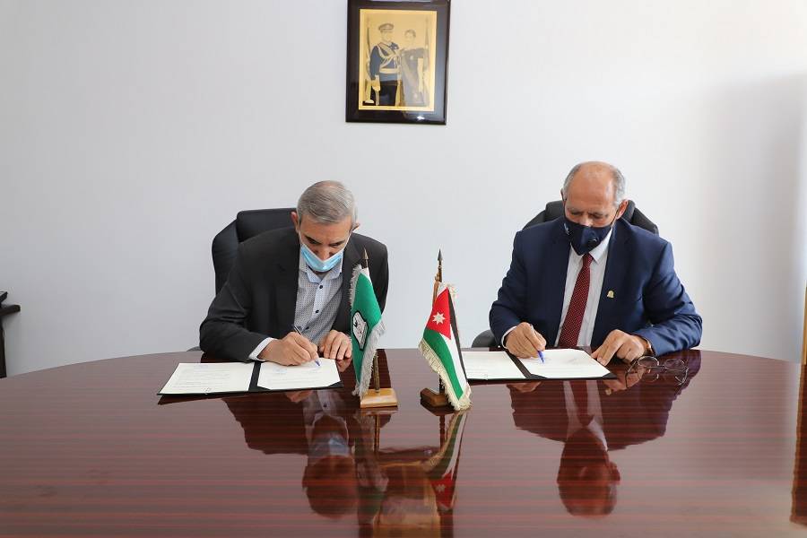 توقيع مذكرة تفاهم بين اليرموك وجمعية المحافظةعلى القرآن الكريم فرع اربد