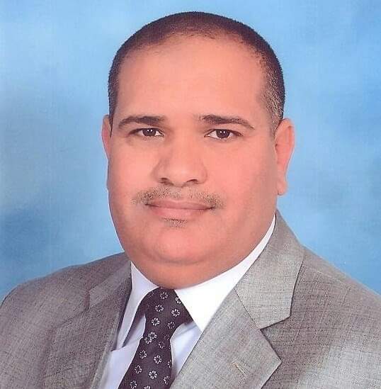 رئيس بلدية قطر ورحمه الاحيوات يودع زملائه العاملين برسالة