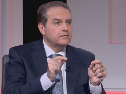 عاجل : وزير الصحة : تعليق استخدام لقاح استرازينيكا لفئة عمرية محددة قيد الدراسة