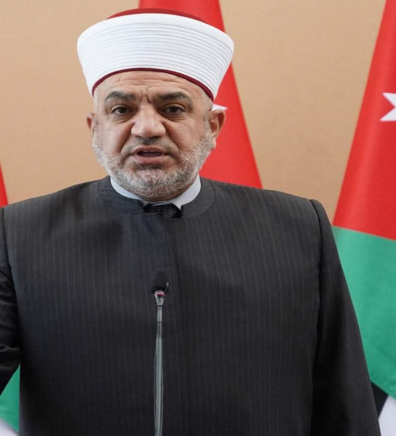 الخلايله  يفتتح الملتقى الخيري في الجيزة وأم الرصاص