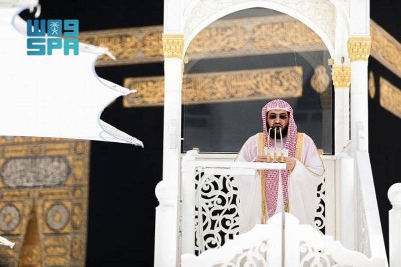 خطيب الحرم المكي: من أسباب زيادة الإيمان معرفة الرب بأسمائه الحسنى