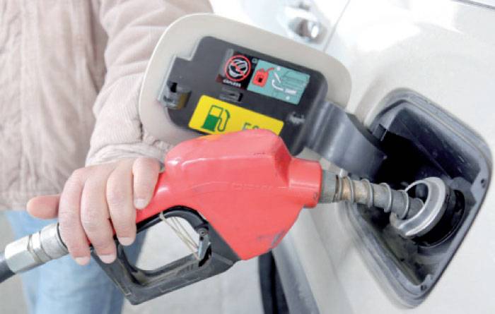 قرار استثناء محطات المحروقات بين المحافظات يشمل الحظرين الجزئي والشامل