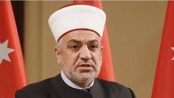 الخلايله : لايوجد أي قرار جديد حول فتح المساجد