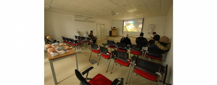 نقابات ومجالس صحية تعتمد مركز الكندي للتدريب المتخصص