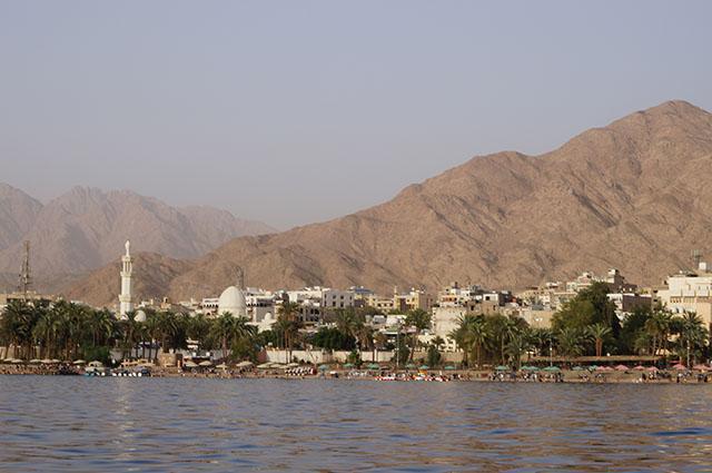 Aqaba temporary fishing halt ‘aimed at protecting, enhancing marine life’