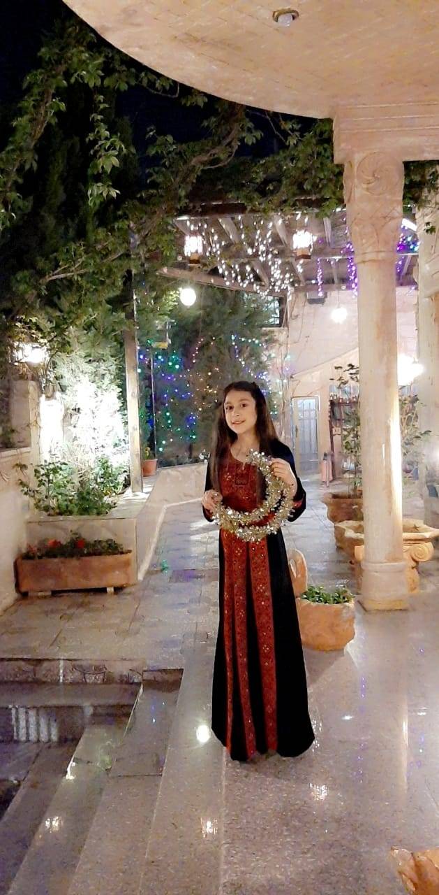 مبلغ مالي  لمن يعثر على هذه الطفلة وذويها يناشدون